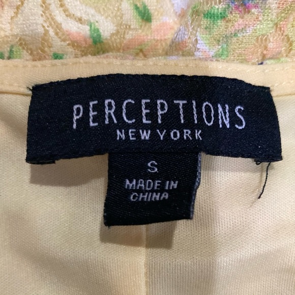 PERFECT FOR SPRING! EASTER DRESS! Women’s size S. - Picture 3 of 3